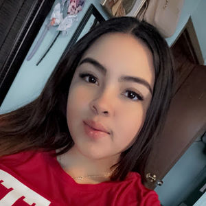 Meet your Posher, Leslie guadalupe